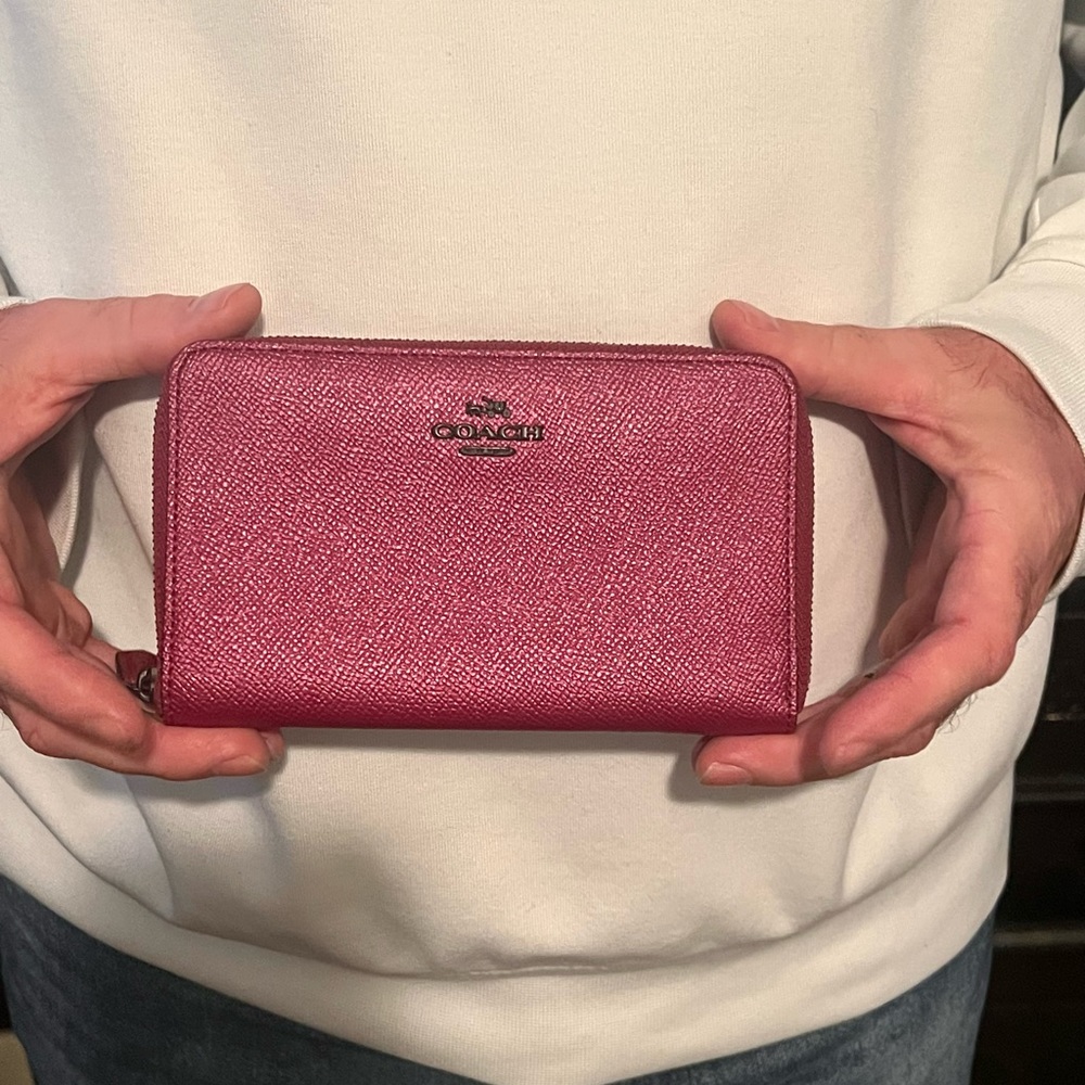 Metallic Magenta Pink Coach wallet with 10 card slots. NWOT